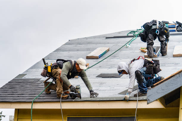 Professional Gutter Installation technician working in Grapevine, TX